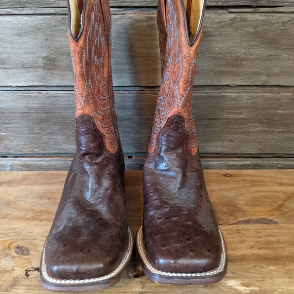 New never worn. Ostrich roper cowboy boots size 9 1/2
